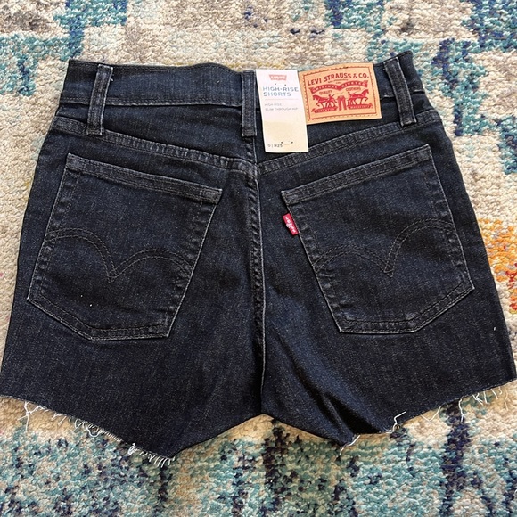 LEVIS STRETCHY HIGH RISE SHORTS - Picture 3 of 5